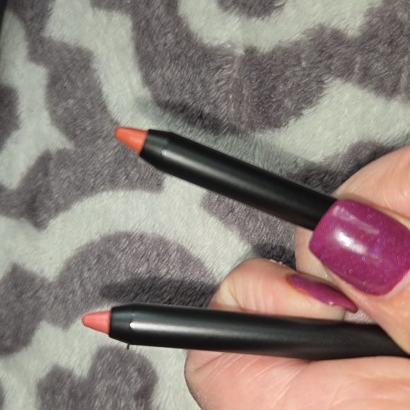 Lip Liner Set - NWOT - Picture 4 of 5